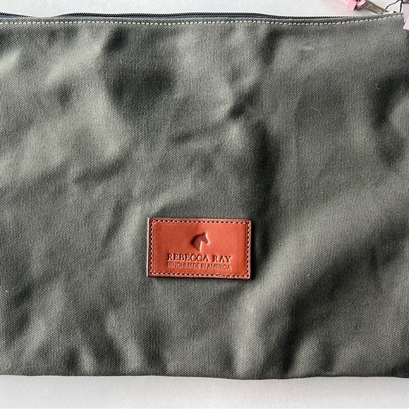Rebecca Ray equestrian pouch horse equine laptop computer iPad storage office - Picture 5 of 5